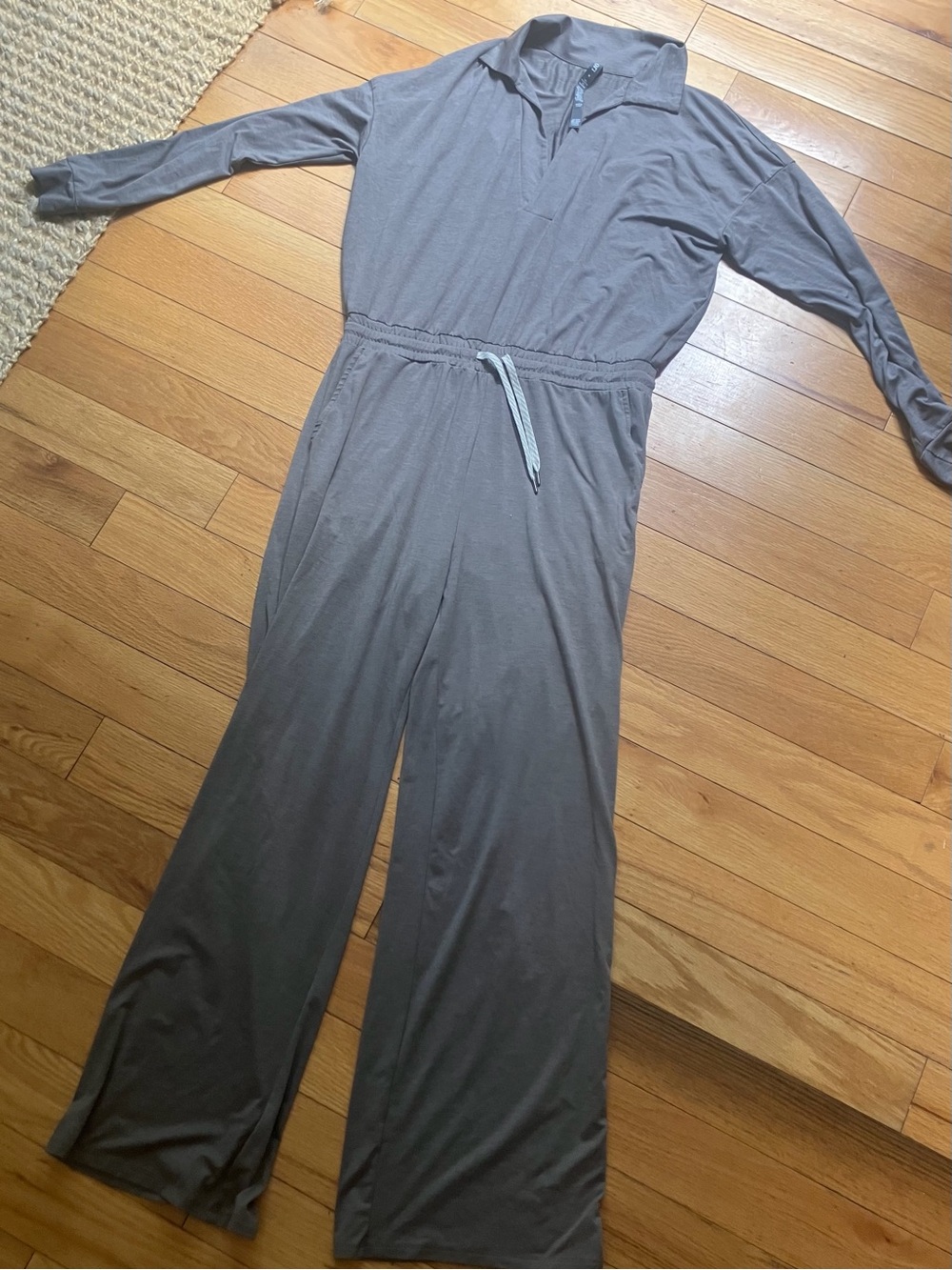 Vuori Long-Sleeve Drawstring Jumpsuit - Charcoal Gray